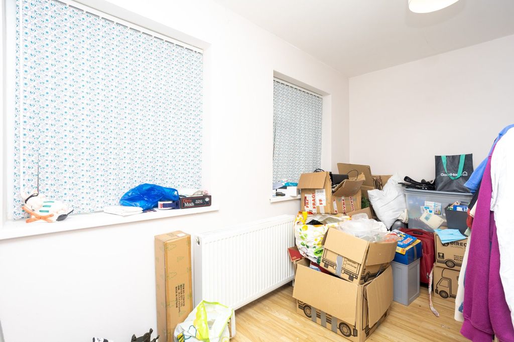 Property photo 2 of 7 Picture 2