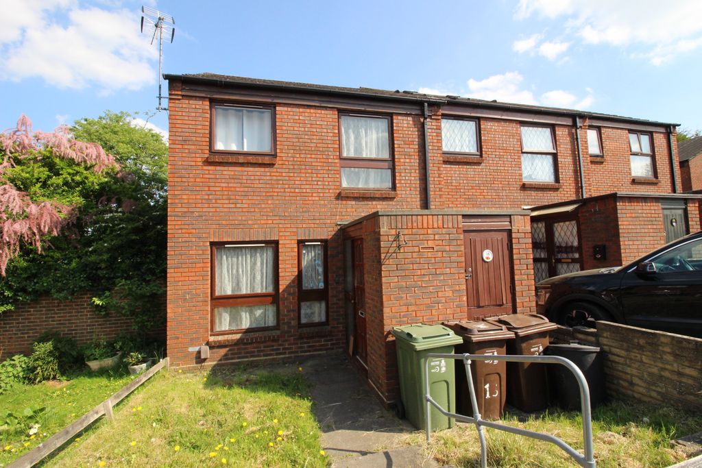 Property photo 1 of 11