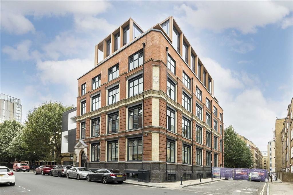 Property photo 1 of 17