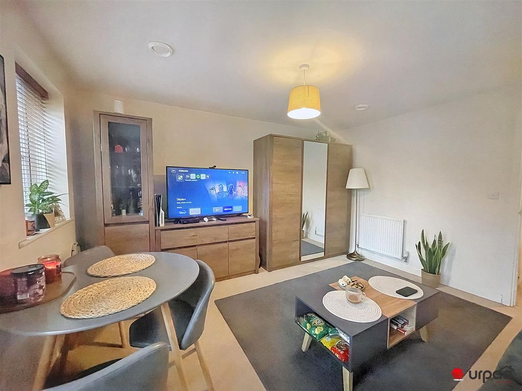 Property photo 3 of 10 Img_8464 1.Jpg