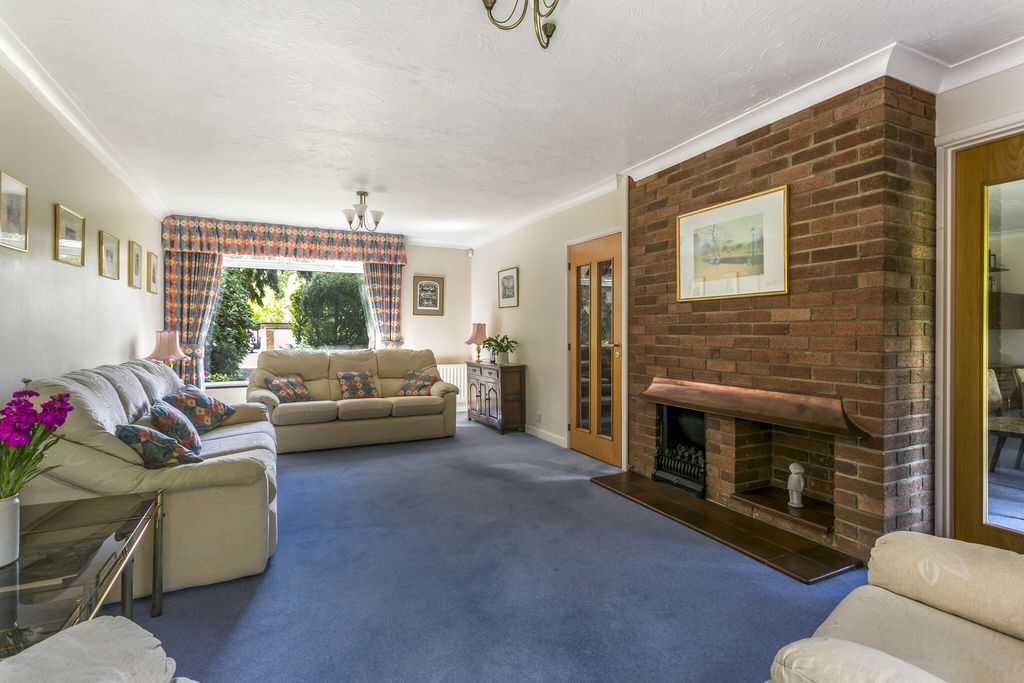 Property photo 3 of 14