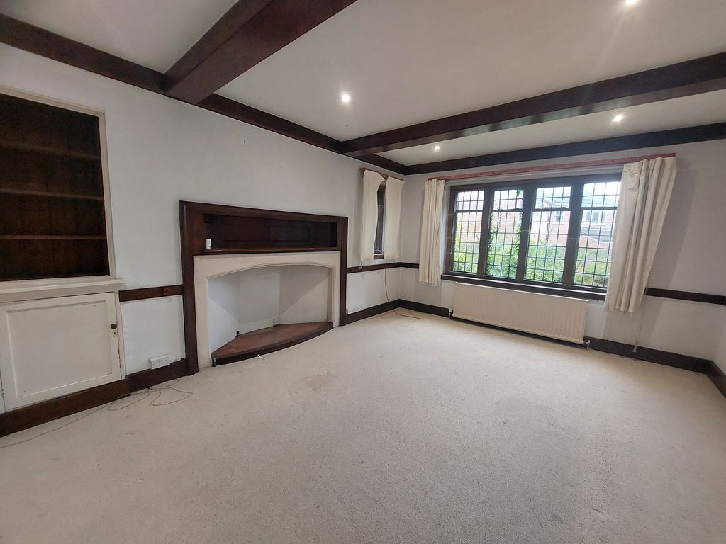 Property photo 3 of 7