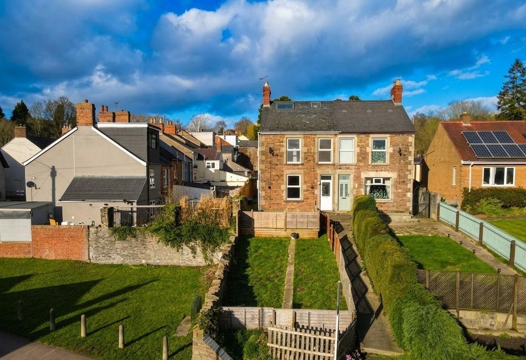 Property photo 1 of 13