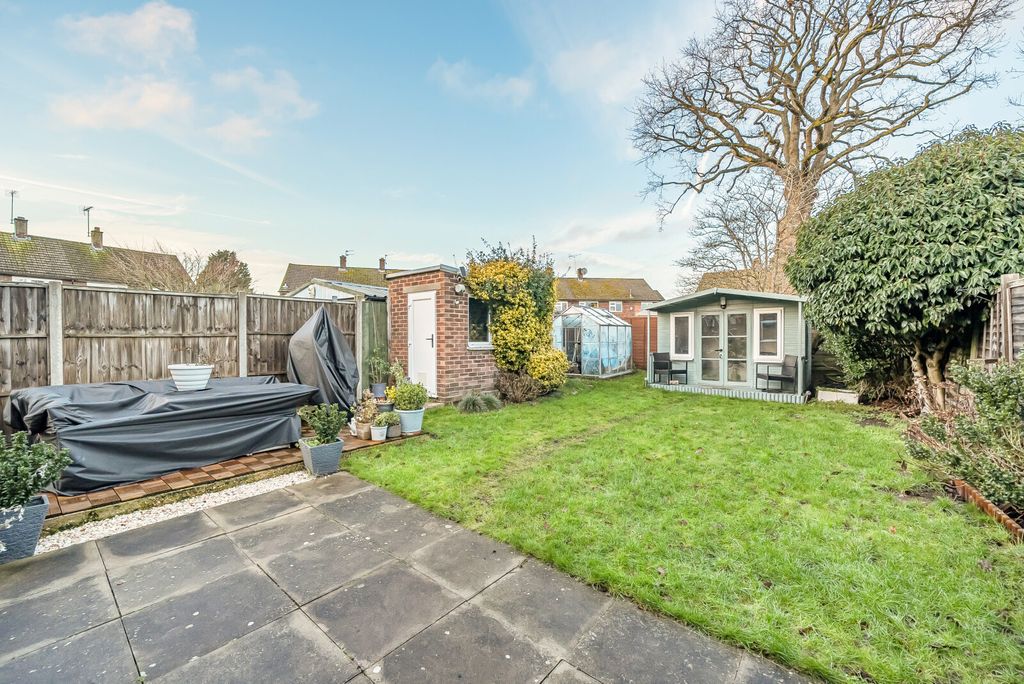 Property photo 3 of 16 Garden