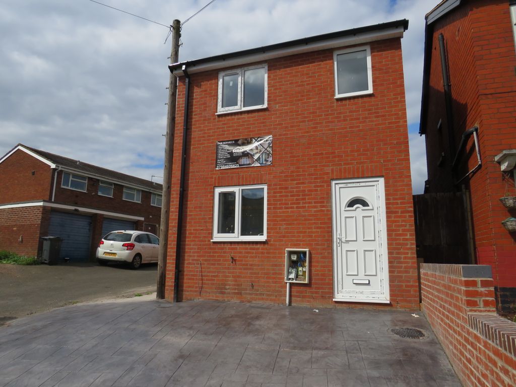 Property photo 1 of 3
