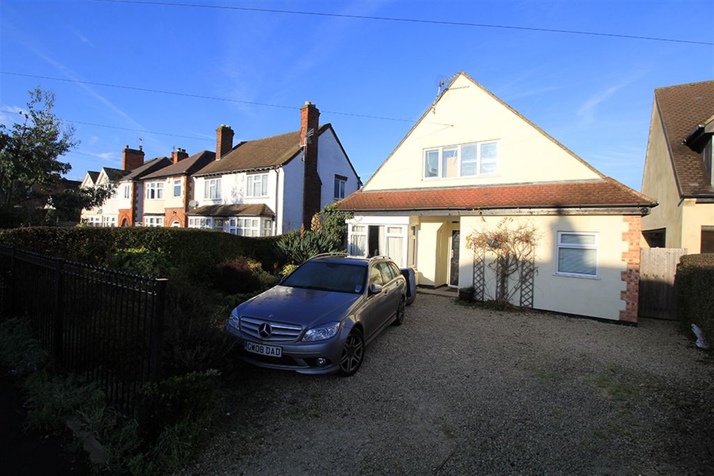 Property photo 1 of 28 Knightthorpe Road