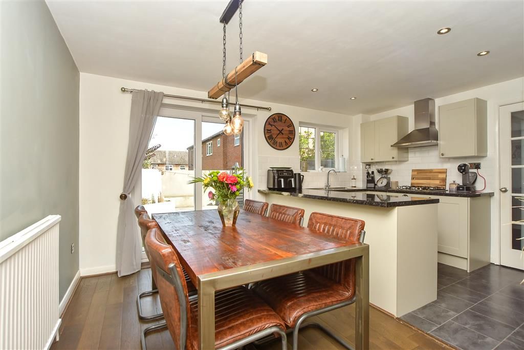 Property photo 3 of 11 Kitchen/ Diner
