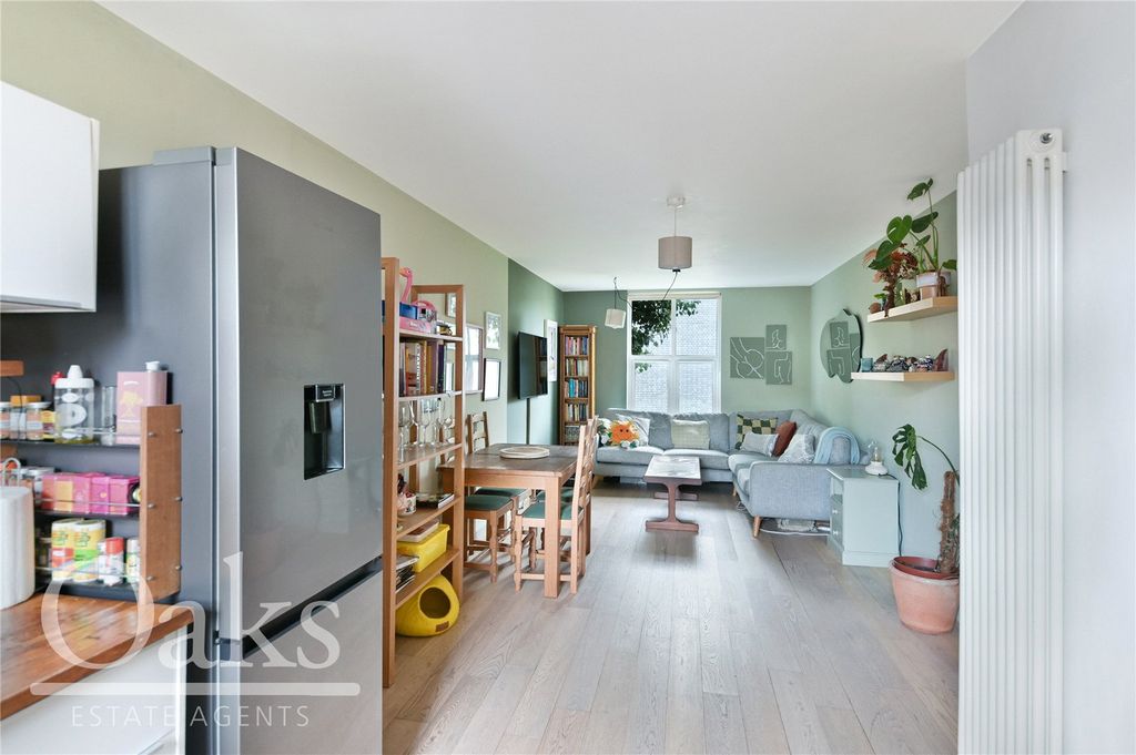 Property photo 3 of 8 Picture No. 06