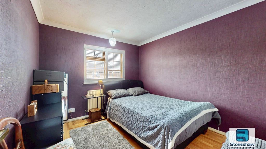 Property photo 3 of 26