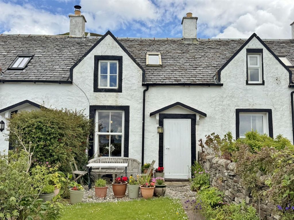 Property photo 1 of 58 6 The Row