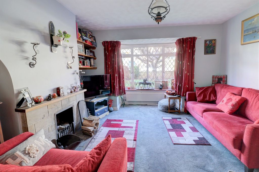 Property photo 2 of 12 Picture No. 02