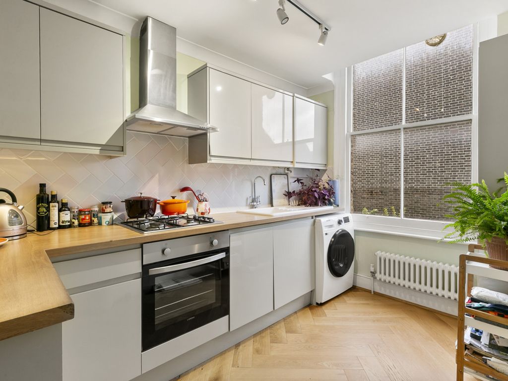 Property photo 3 of 8