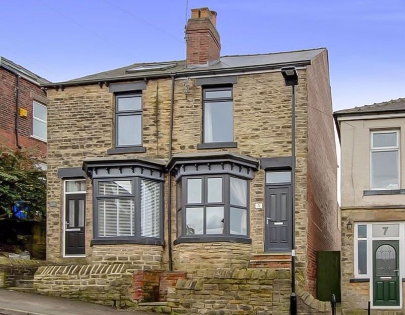 Property photo 2 of 25 Front View Of Property