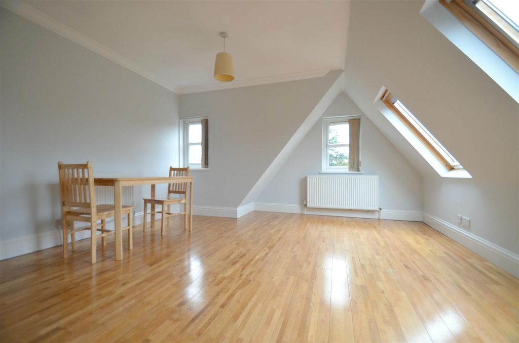 Property photo 1 of 9 Lr.Jpg