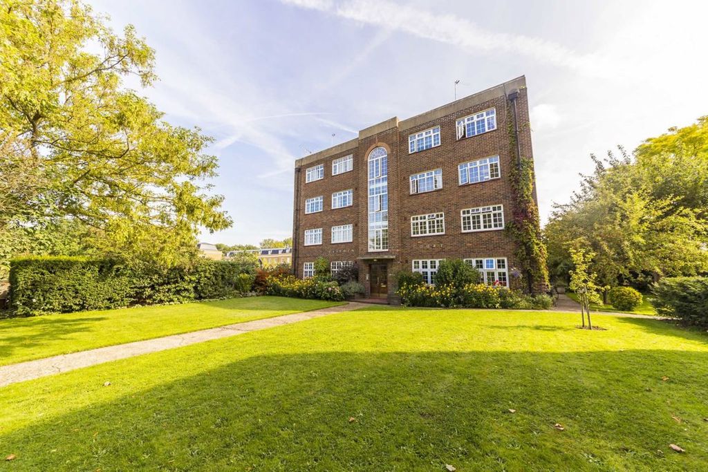 Property photo 1 of 6