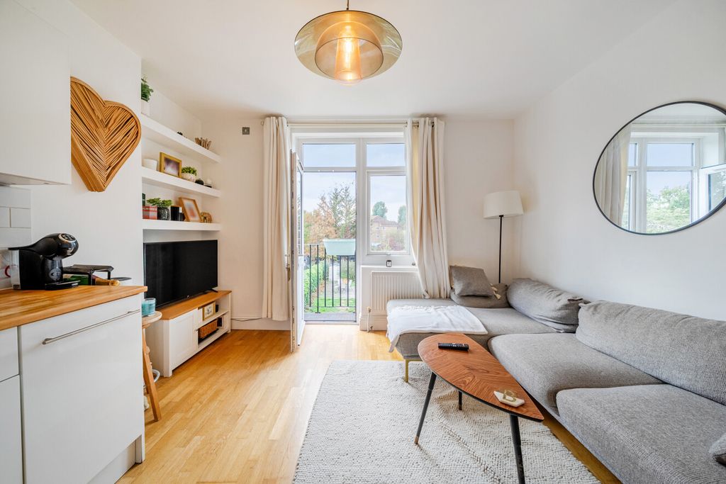 Property photo 1 of 7 1536774-11-6Ad638...