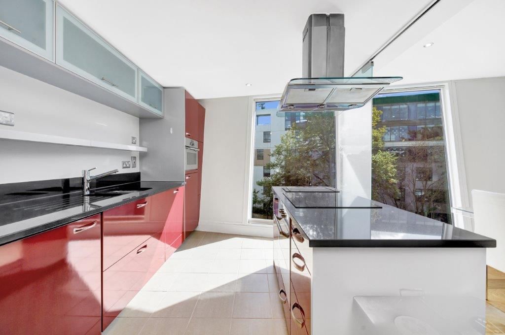 Property photo 2 of 9