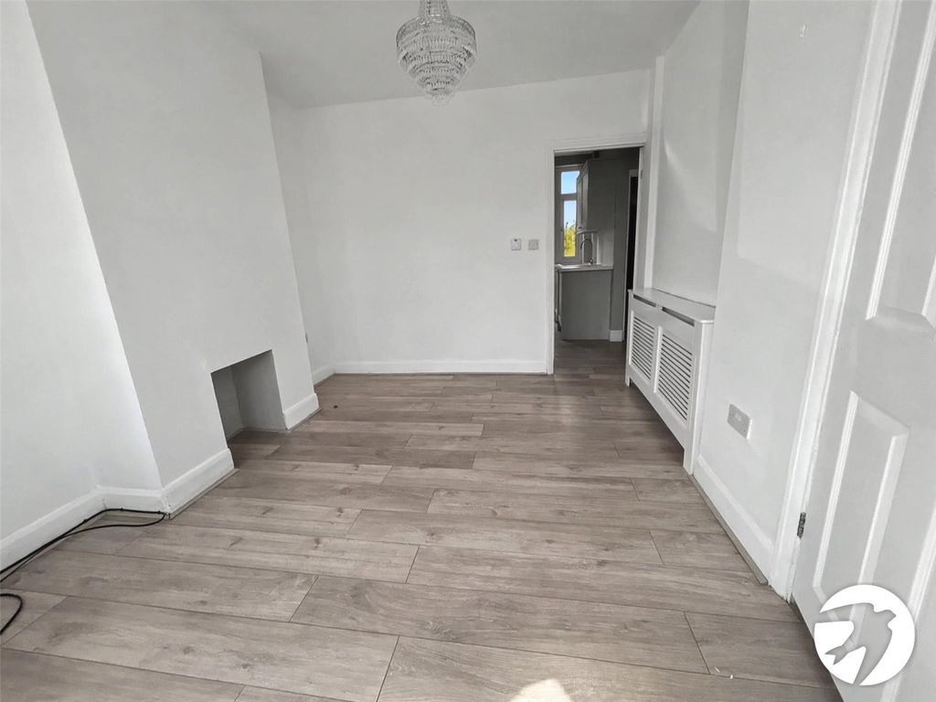 Property photo 3 of 25 Robinson Jackson