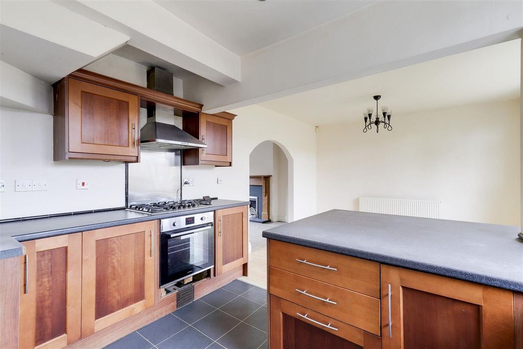 Property photo 3 of 22 561.Jpg