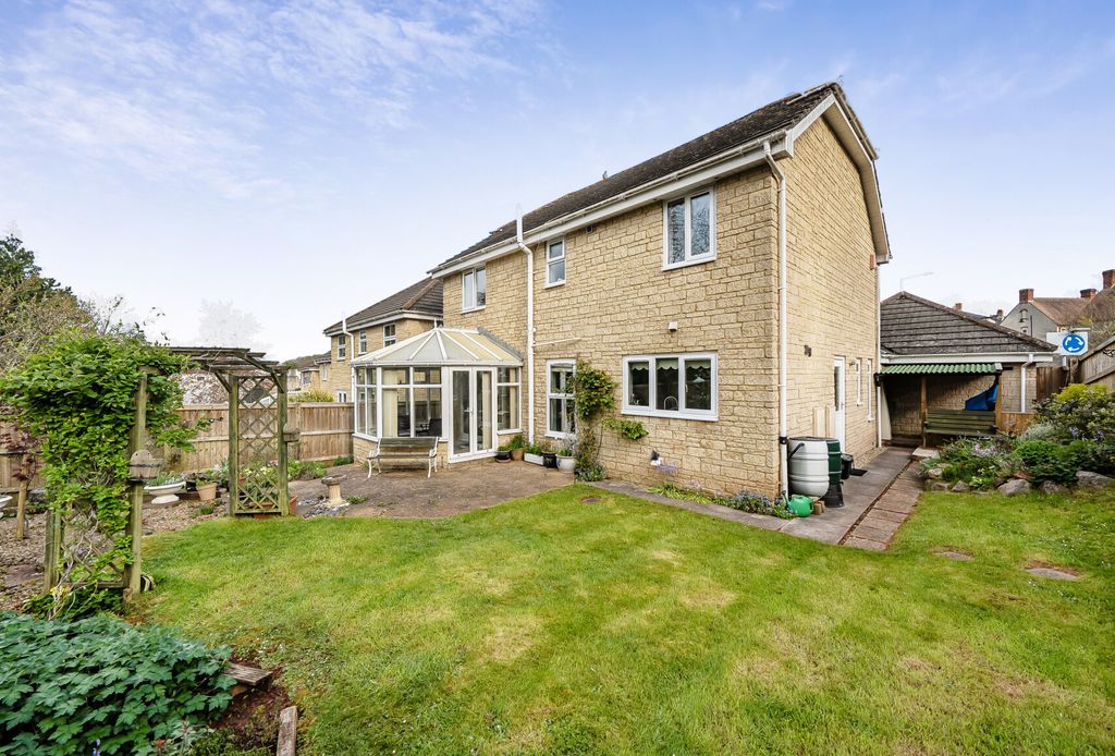 Property photo 2 of 20 1446596-4-69Ddf98...