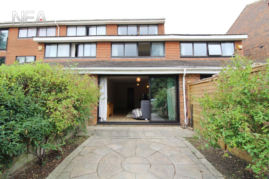Property photo 1 of 19 Rear
