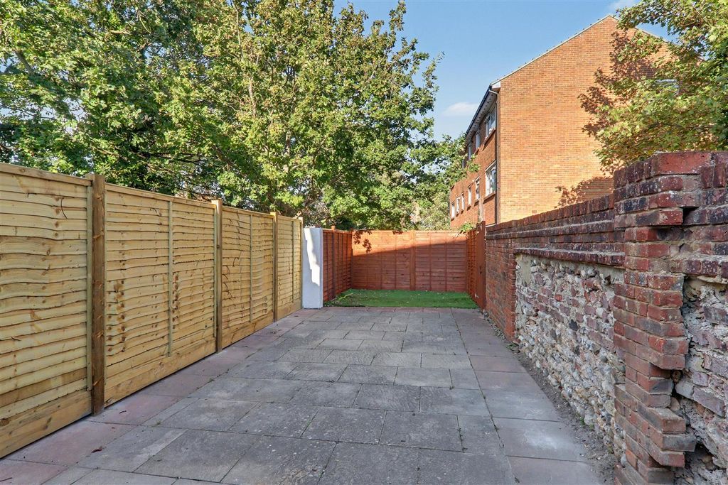 Property photo 2 of 16 Rear Garden
