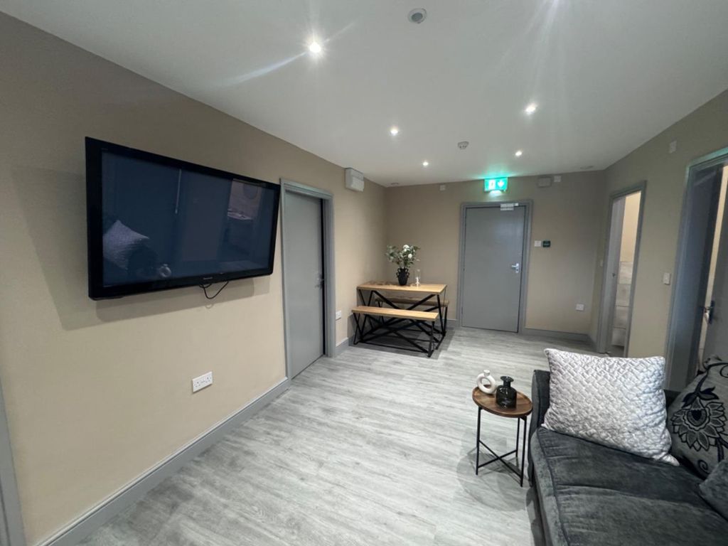 Property photo 1 of 6 Img_2547.Jpg