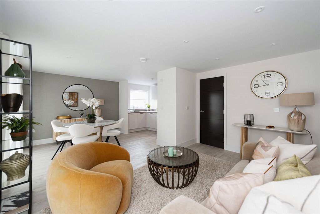 Property photo 1 of 10 Show Home Living