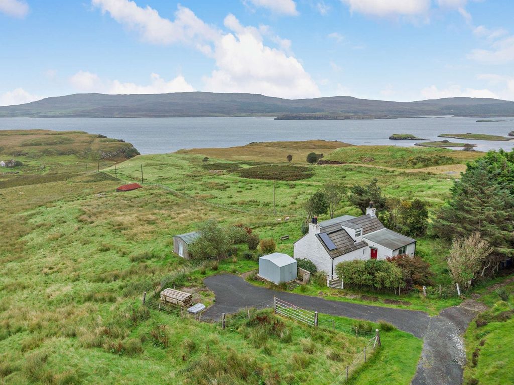 Property photo 1 of 14 18/19 Colbost