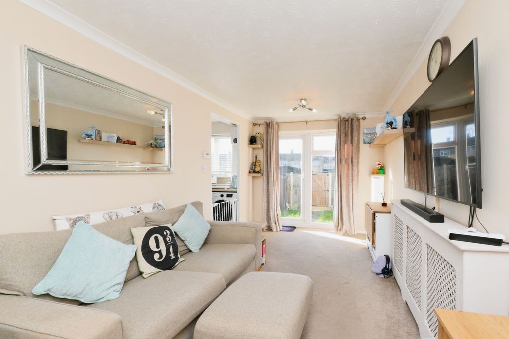 Property photo 2 of 13