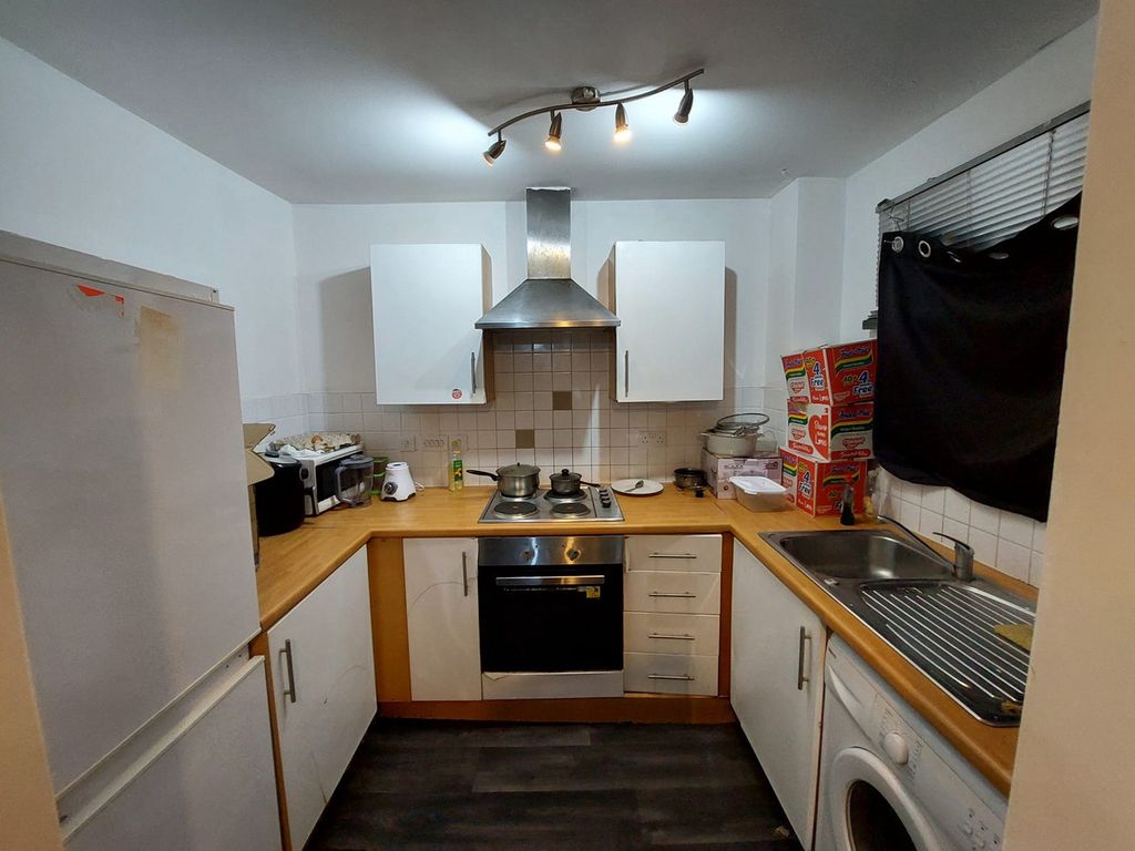 Property photo 2 of 9