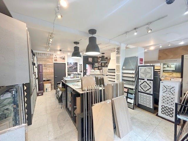 Property photo 3 of 5 Shop Interior B i.Jpg