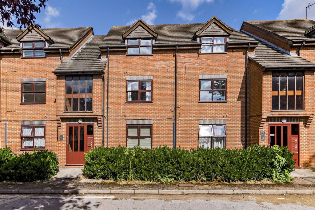 Property photo 1 of 4