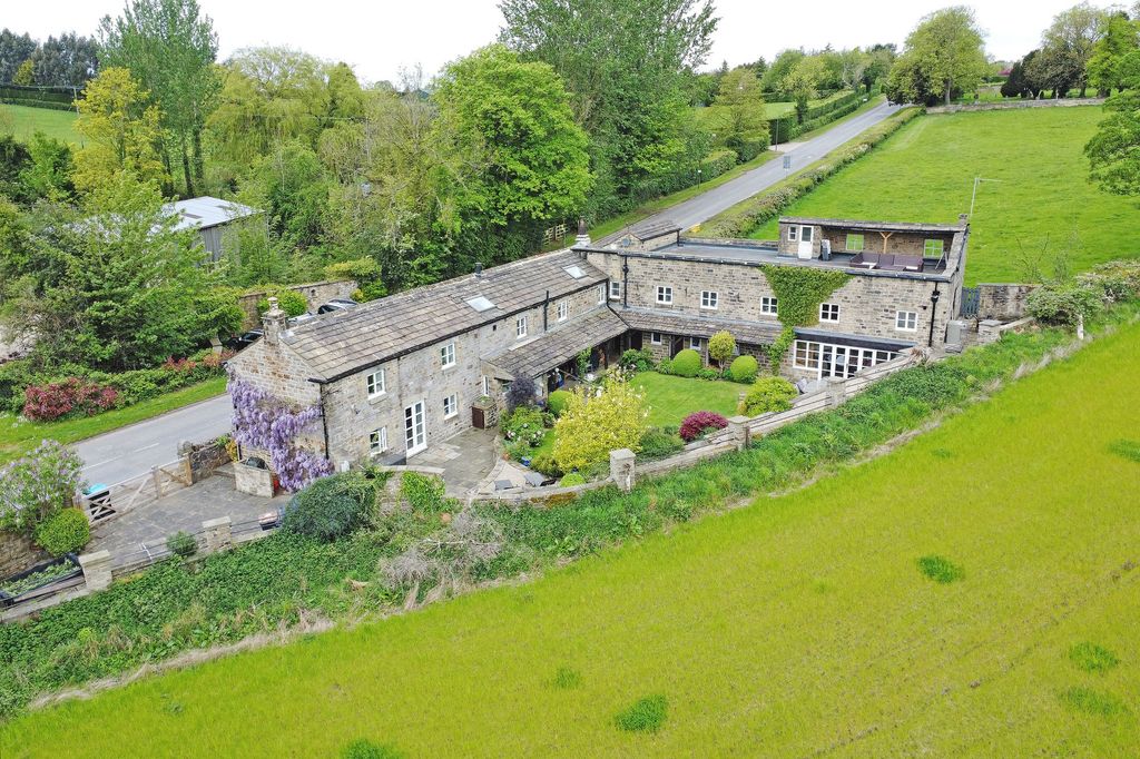 Property photo 1 of 27