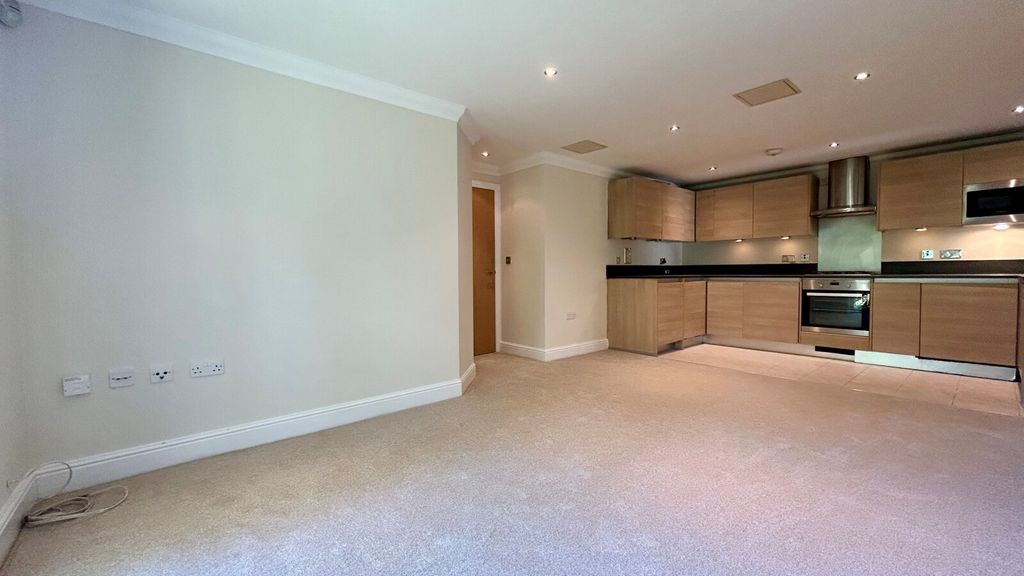 Property photo 2 of 7 Picture No. 21
