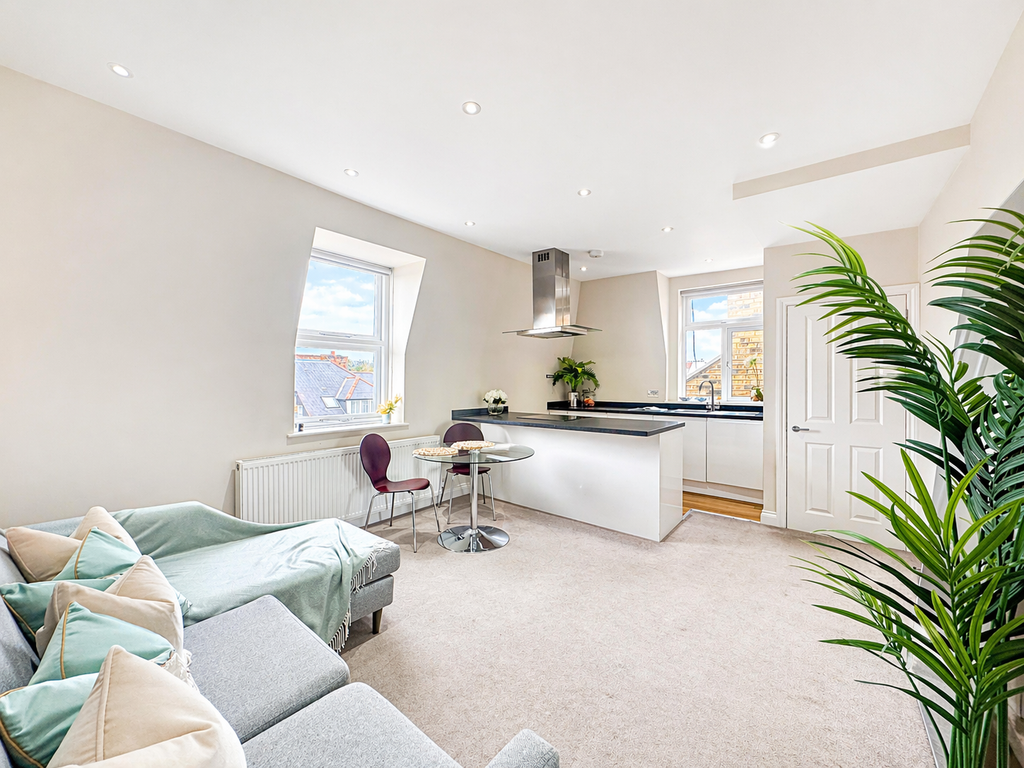 Property photo 1 of 9 1