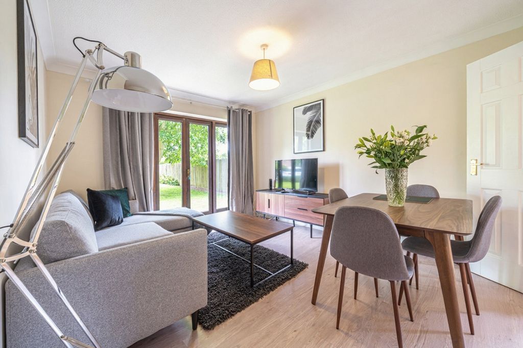 Property photo 1 of 14 Living Room