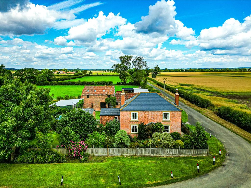 Property photo 1 of 21 Aerial View