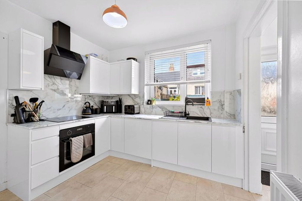 Property photo 2 of 44 Kitchen