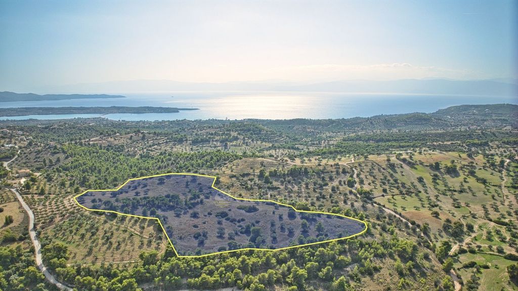 Property photo 2 of 26