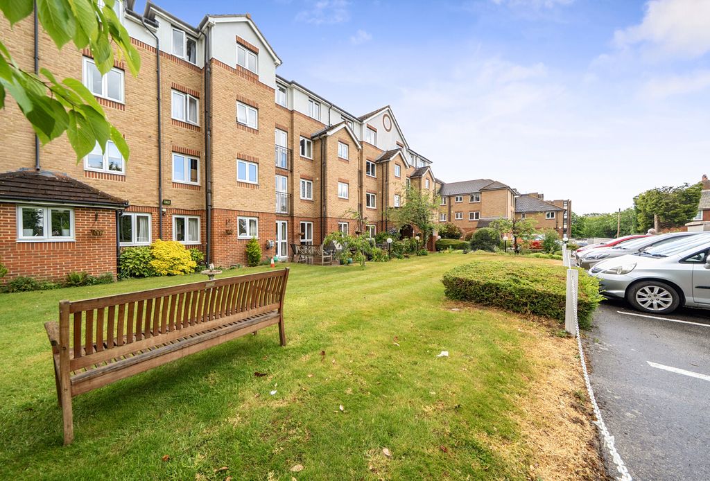 Property photo 1 of 13 1458182-15-6A0739...