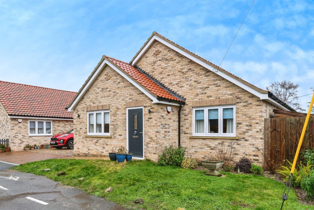 Property photo 1 of 18