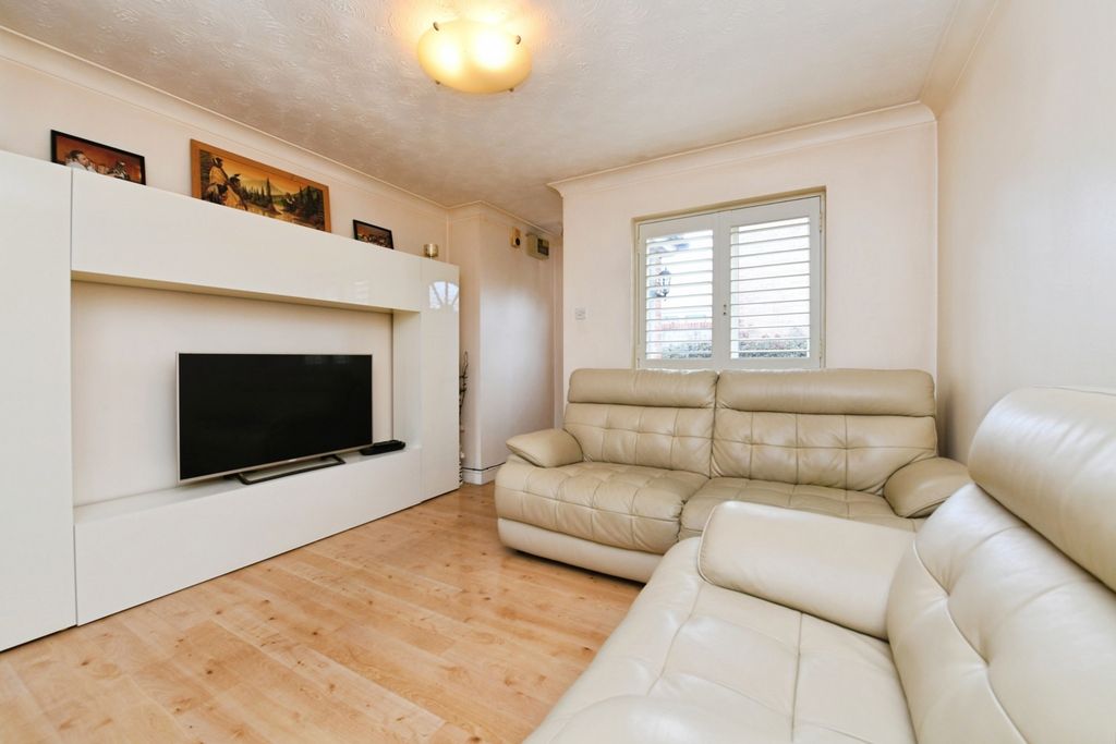 Property photo 2 of 14 Pbox-Img.Jpg