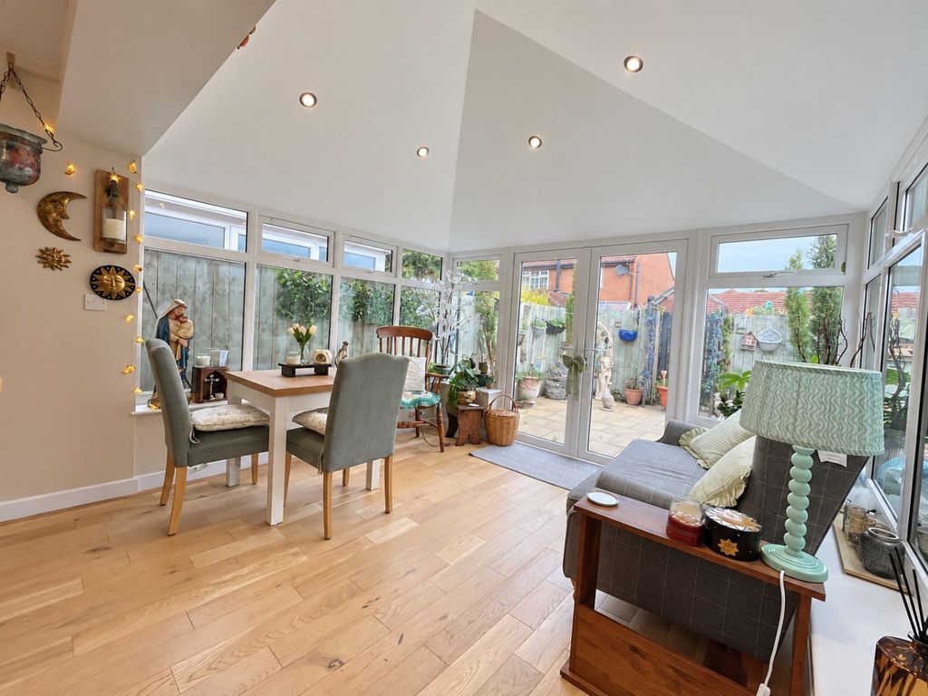 Property photo 2 of 15 5538282