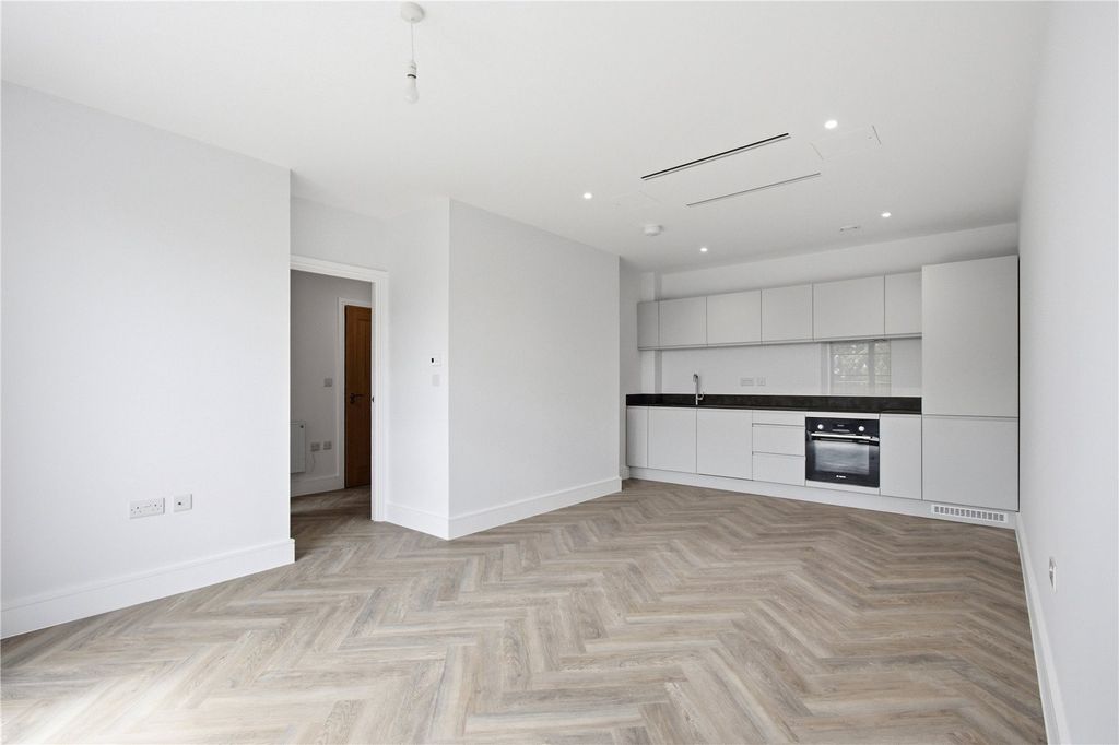 Property photo 1 of 15 Picture No. 13