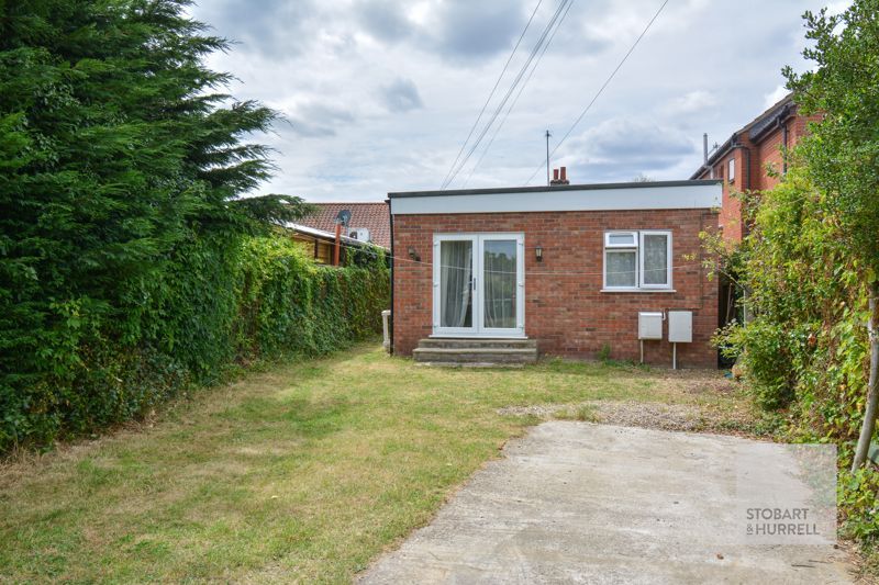 Property photo 1 of 8 Front