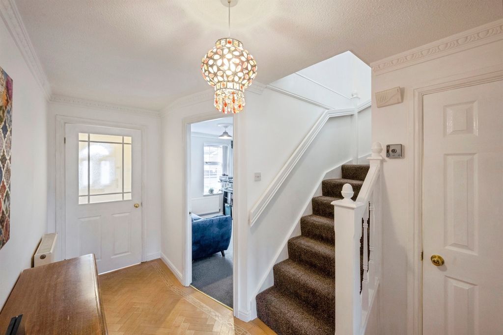 Property photo 2 of 14