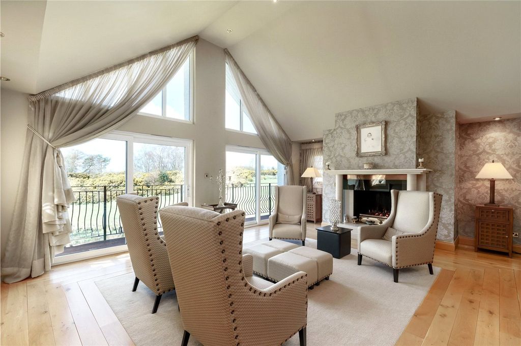 Additional image 10 of 4 bed detached house for saleOakwood, 4 The Avenue, West Glen Road, Kilmacolm PA13