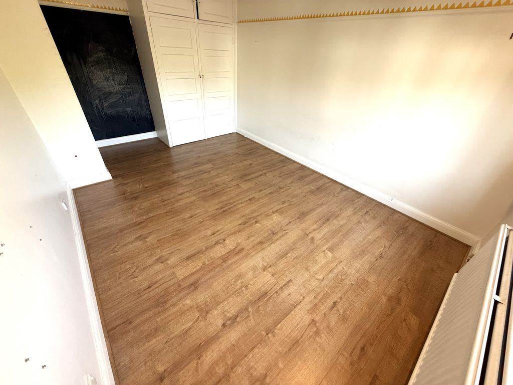 Property photo 3 of 15 Bedroom