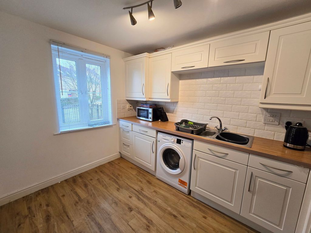 Property photo 2 of 29 Kitchen